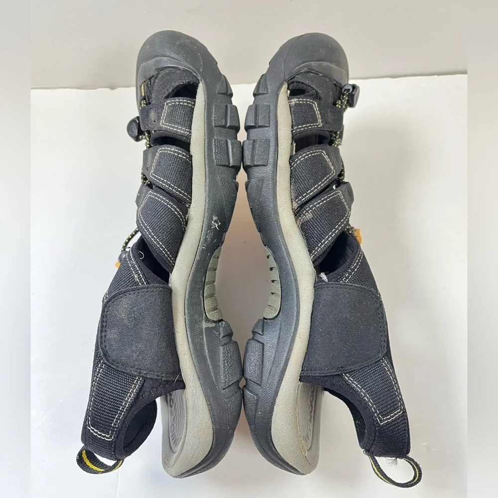 KEEN Mens Newport H2 Closed Toe Water Hiking Sandals Black Size 12